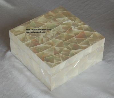 Mother of Pearl White Shell Box