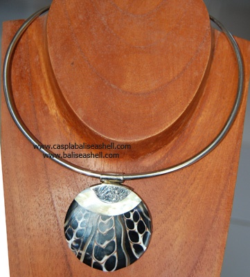 Stainless Pendant with Seashell