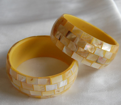 Yellow Mother of Pearl Shell Bangle