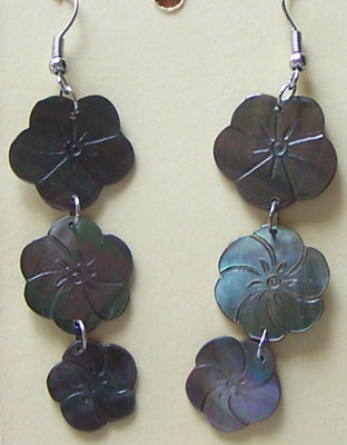 Black MOP Shell Earring Flower Design