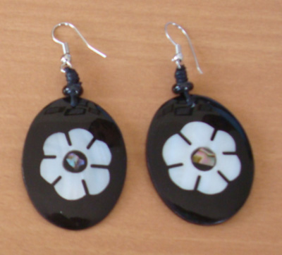 Shell Earring Flower Oval Design