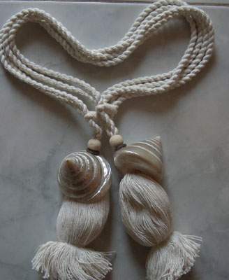 Curtain Tieback Trochus Shell