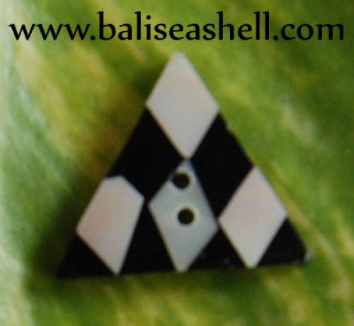 seashell necklace art jewelry